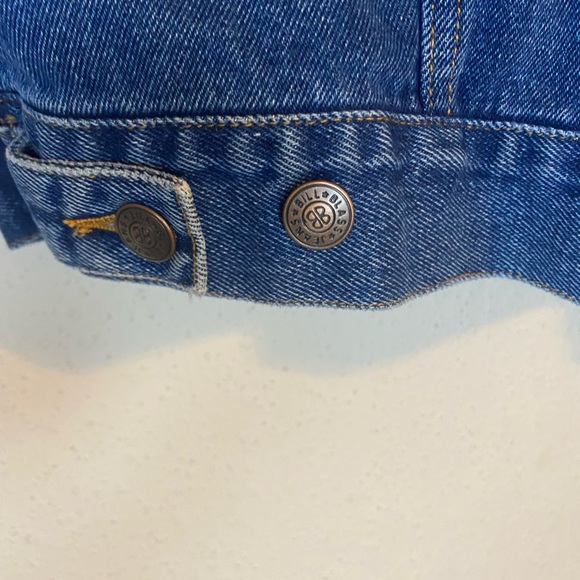 VINTAGE JEAN JACKET! - Picture 6 of 9